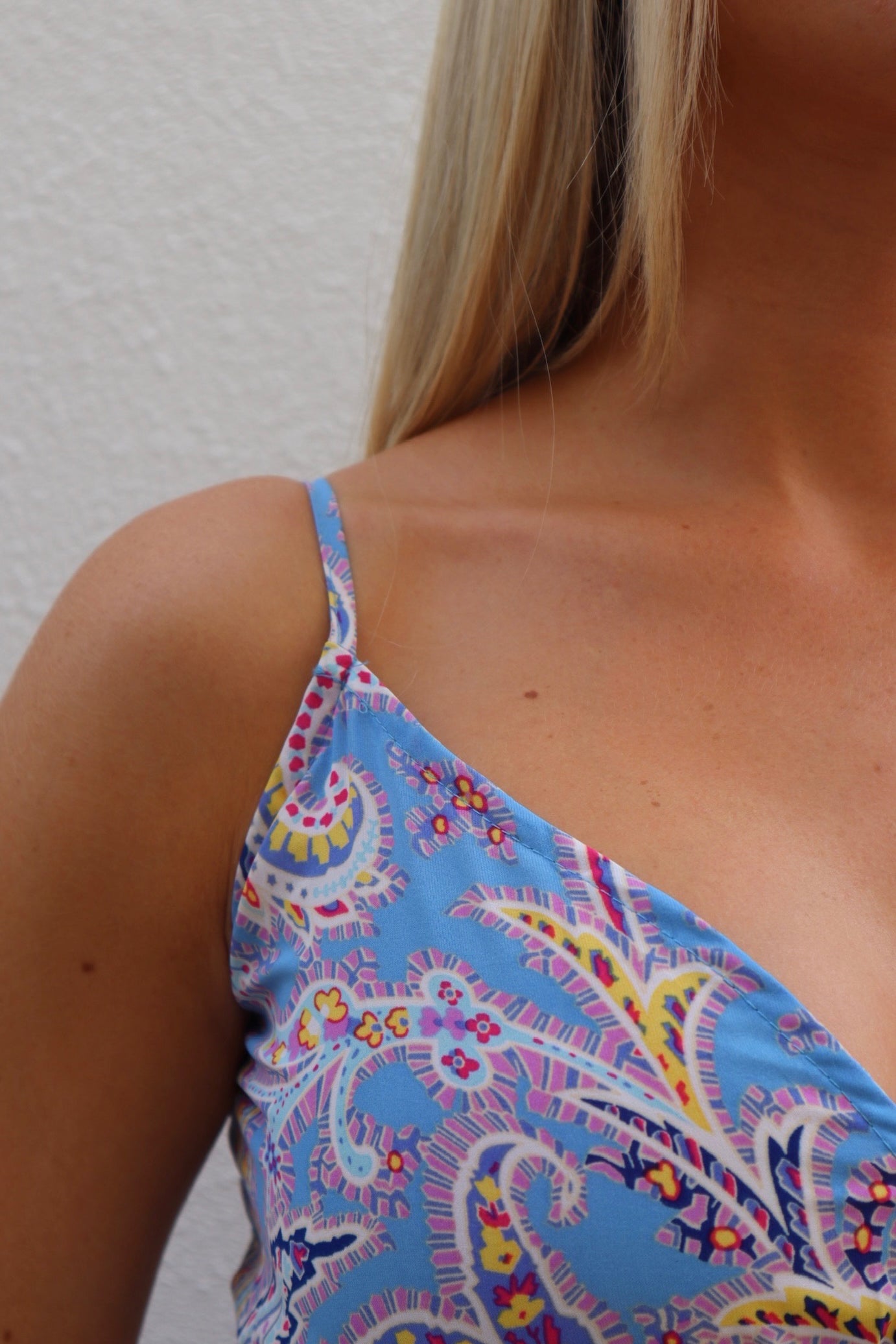 Female model wearing Scarlett Paisley Maxi - Blue- showcasing the latest ladies fashion with free delivery 